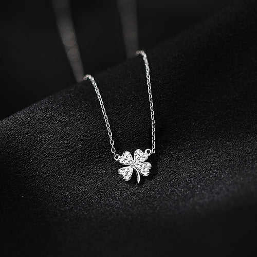 Adjustable Clover Pendant Necklace